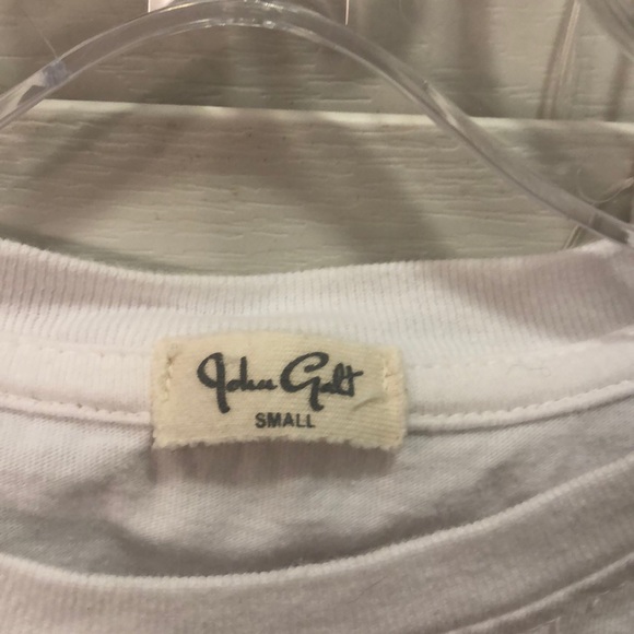 Brandy Melville t-shirt - Picture 2 of 3